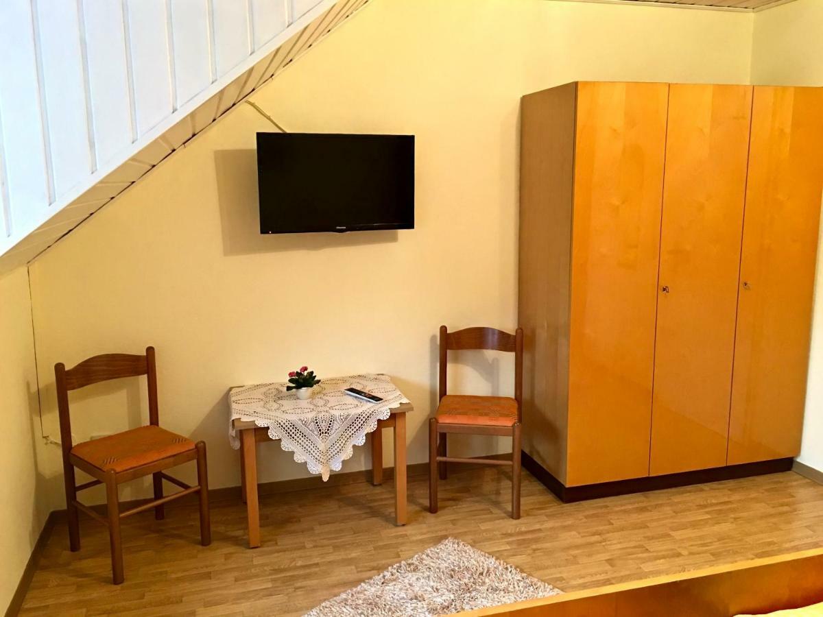 Gaestehaus Hoffmann Farschweiler Экстерьер фото
