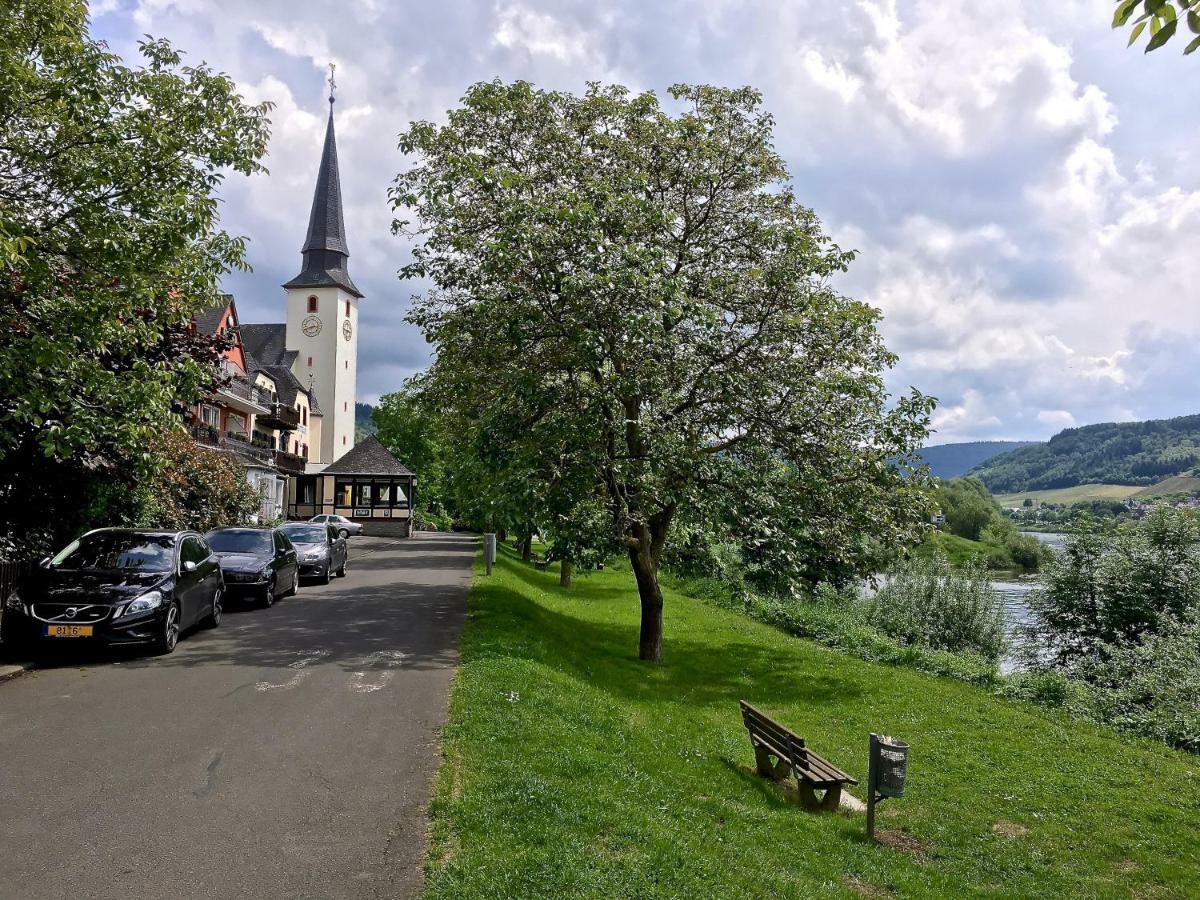 Gaestehaus Hoffmann Farschweiler Экстерьер фото